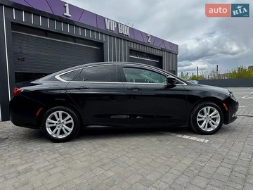Авто Chrysler 200 2015 № 8751302
