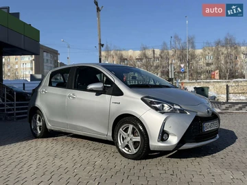 Авто Toyota Yaris 2018 № 8752107