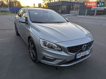 Авто Volvo V60 2014 № 8752241