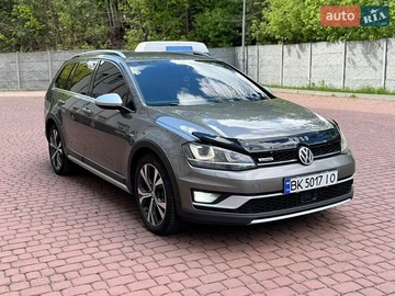 Авто Volkswagen Golf 2016 № 8752247