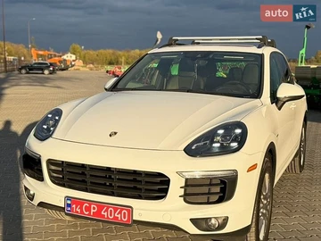 Авто Porsche Cayenne 2016 № 8752287
