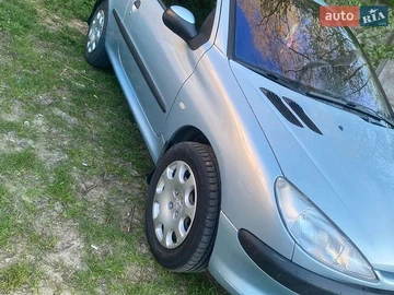 Авто Peugeot 206 2002 № 8752421