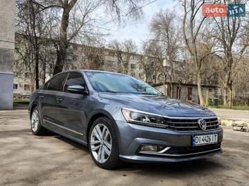 Авто Volkswagen Passat 2016 № 8752448