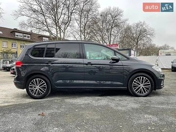 Авто Volkswagen Touran 2018 № 8752559