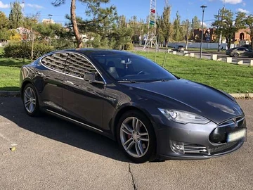 Авто Tesla Model S 2014 № 8752652