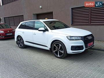 Авто Audi Q7 2018 № 8753411