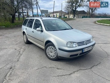 Авто Volkswagen Golf 2000 № 8753546