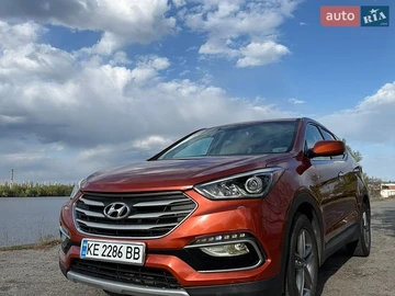 Авто Hyundai Santa Fe 2017 № 8753729