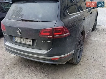 Авто Volkswagen Touareg 2017 № 8753761
