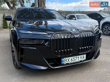 Авто BMW I7 2022 № 8753768