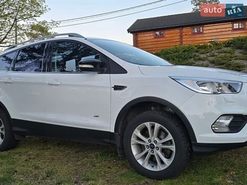 Авто Ford Kuga 2017 № 8754231