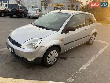 Авто Ford Fiesta 2004 № 8754359