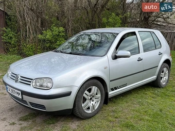 Авто Volkswagen Golf 2000 № 8754367