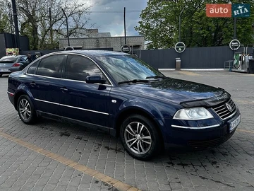 Авто Volkswagen Passat 2001 № 8754507