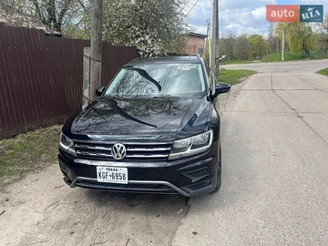 Авто Volkswagen Tiguan 2017 № 8754736