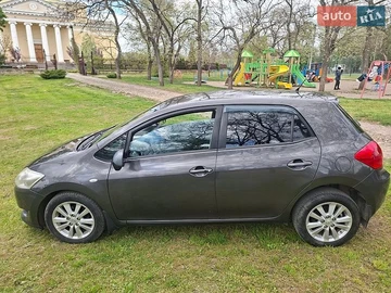 Авто Toyota Auris 2007 № 8754960