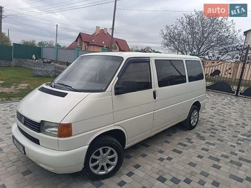 Авто Volkswagen Transporter 2000 № 8754973