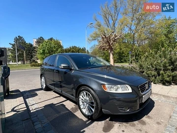Авто Volvo V50 2009 № 8754986