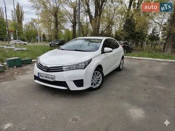 Авто Toyota Corolla 2013 № 8755014