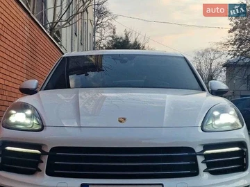 Авто Porsche Cayenne 2017 № 8755356