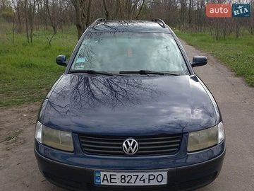Авто Volkswagen Passat 2000 № 8755635