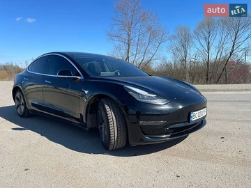 Авто Tesla Model 3 2018 № 8755778