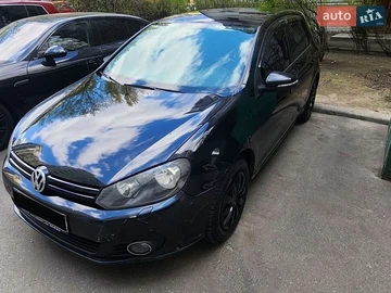 Авто Volkswagen Golf 2010 № 8755914