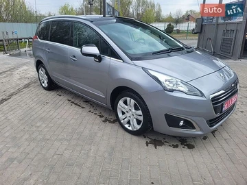 Авто Peugeot 5008 2015 № 8755916