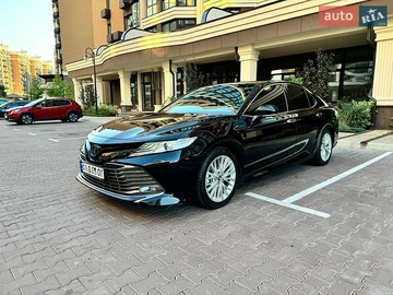 Авто Toyota Camry 2018 № 8756042