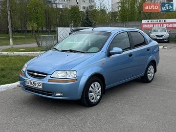 Авто Chevrolet Aveo 2005 № 8756058