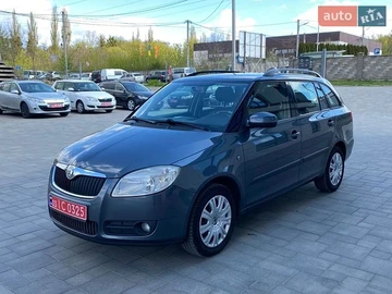 Авто Skoda Fabia 2009 № 8756239