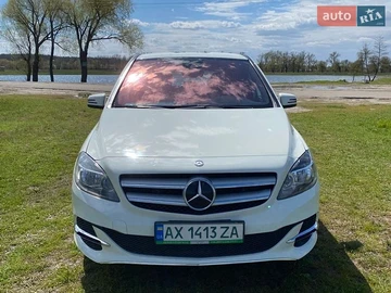 Авто Mercedes B-Class 2015 № 8756394