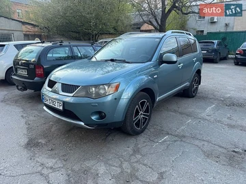 Авто Mitsubishi Outlander Xl 2008 № 8757025
