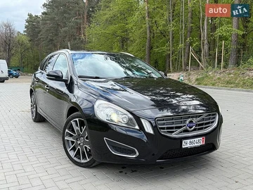 Авто Volvo V60 2012 № 8757364