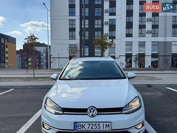 Авто Volkswagen Golf 2017 № 8757398