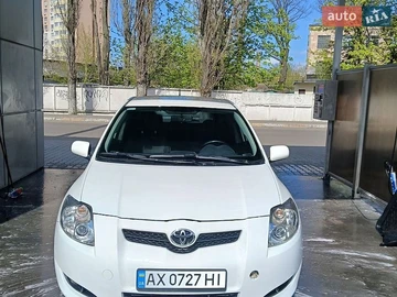 Авто Toyota Auris 2009 № 8758070