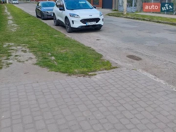 Авто Ford Escape 2021 № 8758208