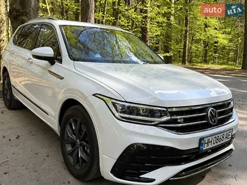 Авто Volkswagen Tiguan 2022 № 8758278