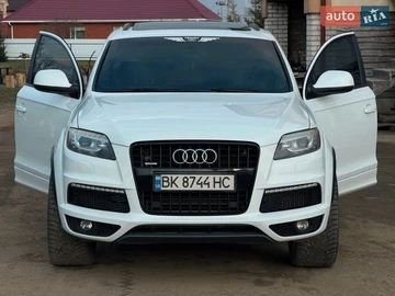 Авто Audi Q7 2013 № 8758417