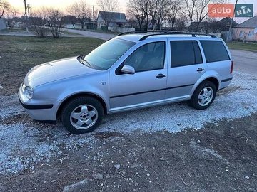 Авто Volkswagen Golf 2000 № 8758638