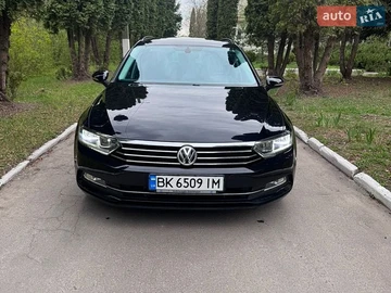 Авто Volkswagen Passat 2017 № 8758833