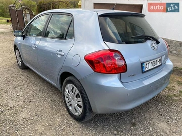 Авто Toyota Auris 2006 № 8758999