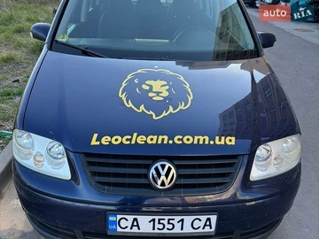 Авто Volkswagen Touran 2005 № 8759005