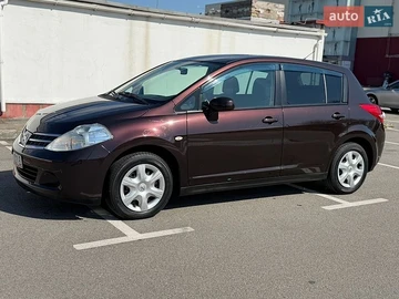 Авто Nissan Tiida 2010 № 8759019
