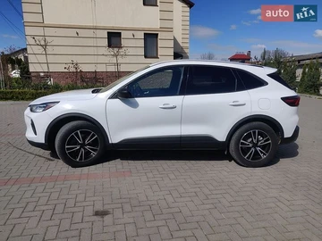 Авто Ford Escape 2024 № 8759097
