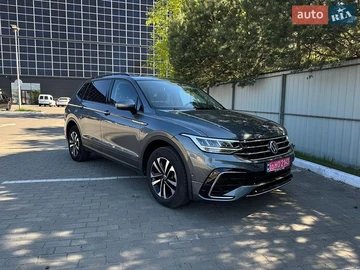 Авто Volkswagen Tiguan Allspace 2023 № 8759099