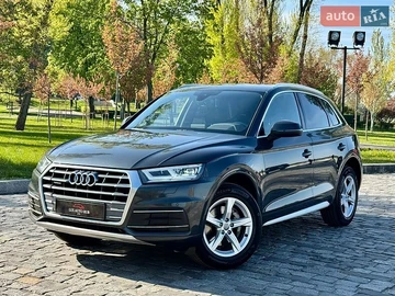 Авто Audi Q5 2020 № 8759157