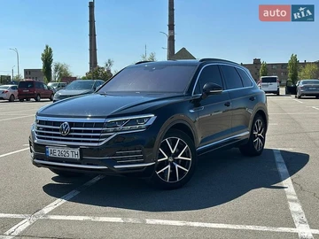 Авто Volkswagen Touareg 2021 № 8759381
