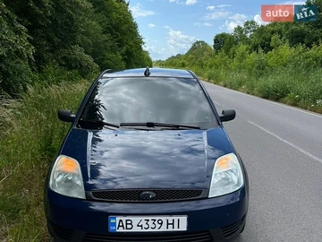 Авто Ford Fiesta 2002 № 8759527
