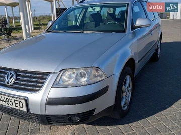 Авто Volkswagen Passat 2004 № 8759544